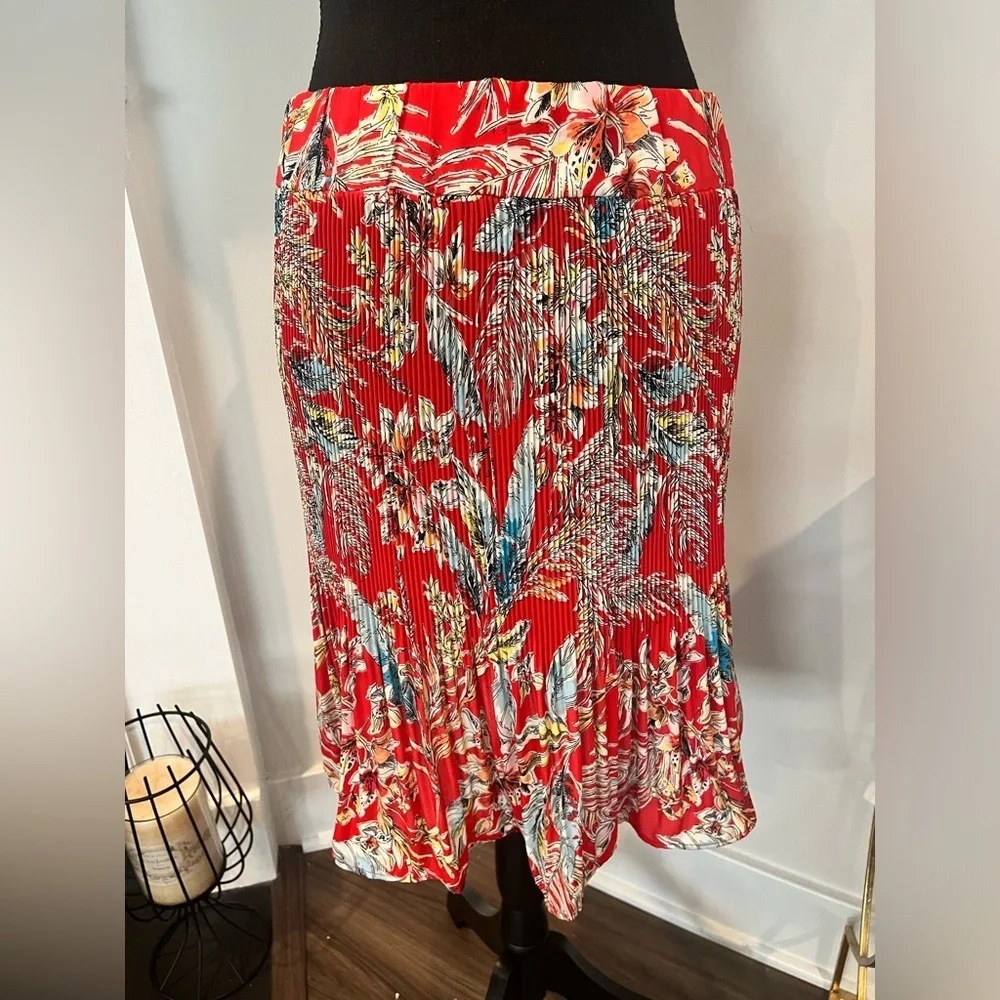 NWT PLEATED MULTI COLOR SHIRT
